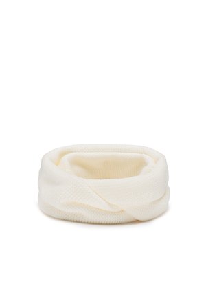 Witte gebreide infinity sjaal met een textuurpatroon, gladde afwerking en een cirkelvorm, geschikt om om de nek te dragen.