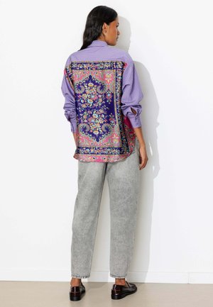 Promod, CHEMISE OVERSIZE RAYÉE - Chemisier - rayé violet