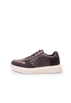 Trainers - nero