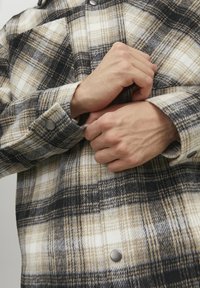 Jack & Jones JORBANE JACKET - Let jakke / Sommerjakker - chinchilla
