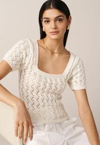 Next SQUARE NECK STITCH DETAIL SHORT SLEEVE - REGULAR FIT - Triko s potiskem - ecru cream