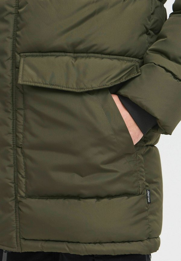 BHZATIMI - Winter coat - forest night3