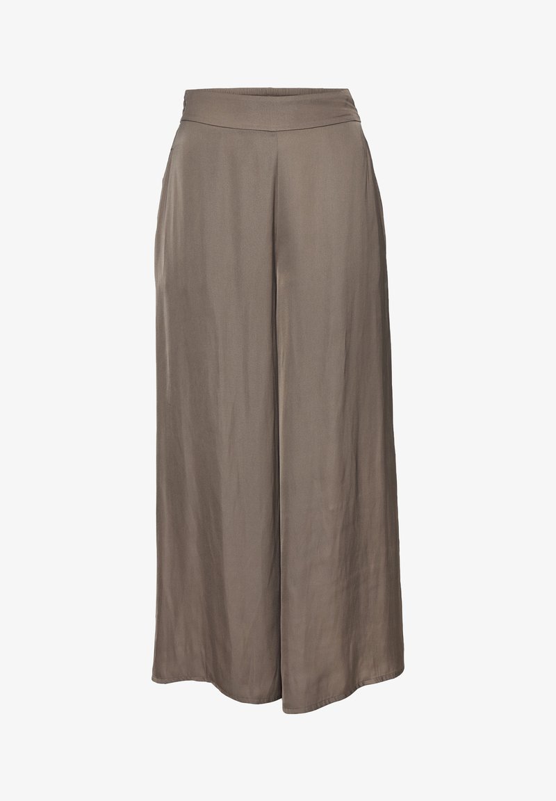 Spodnie typu wide-leg w miękkim, stonowanym kolorze taupe. Wykonane z lekkiego materiału o gładkiej teksturze i elastycznym pasie.