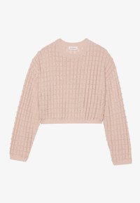 Heklet genser i lys rosa med en ribbestruktur, cropped design, lange ermer og rund hals. Merkelig åpen mønster.