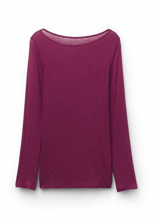 Camiseta de manga larga en púrpura oscuro, con un amplio escote redondo, tejido suave y un corte relajado. Sin patrones visibles ni herrajes.