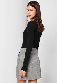 Lipsy CHECK - Gonna a campana - black grey