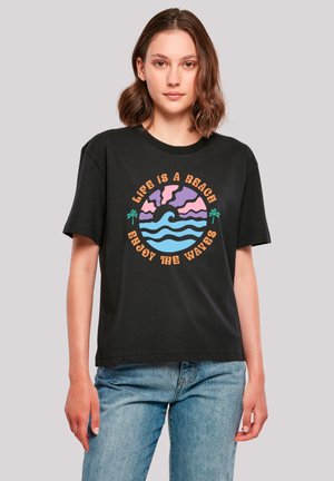 LIFE IS A BEACH ENJOY THE WAVES - Print T-shirt - schwarz