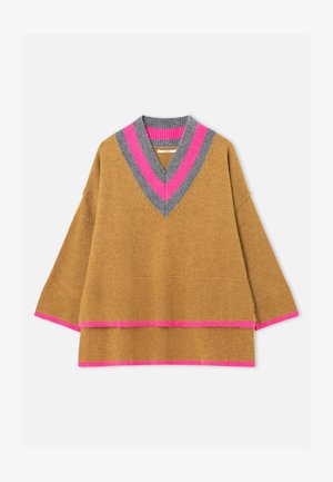 Brauner Strickpullover mit V-Ausschnitt, der am Kragen und den Bündchen graue und rosa gestreifte Akzente aufweist. Weiche Textur und lockere Passform.