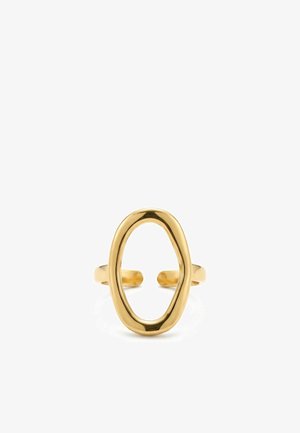 Anillo abierto ajustable de forma ovalada en oro con acabado liso y pulido sobre fondo blanco.