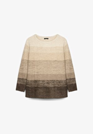 Svetr s proužky v béžové a hnědé barvě, s kulatým výstřihem a dlouhými rukávy. Měkká textura s gradientním designem od světlých po tmavé odstíny.