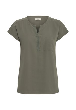 Bluza kaki cu mâneci scurte, decolteu rotund cu despicătură și buzunar la piept.