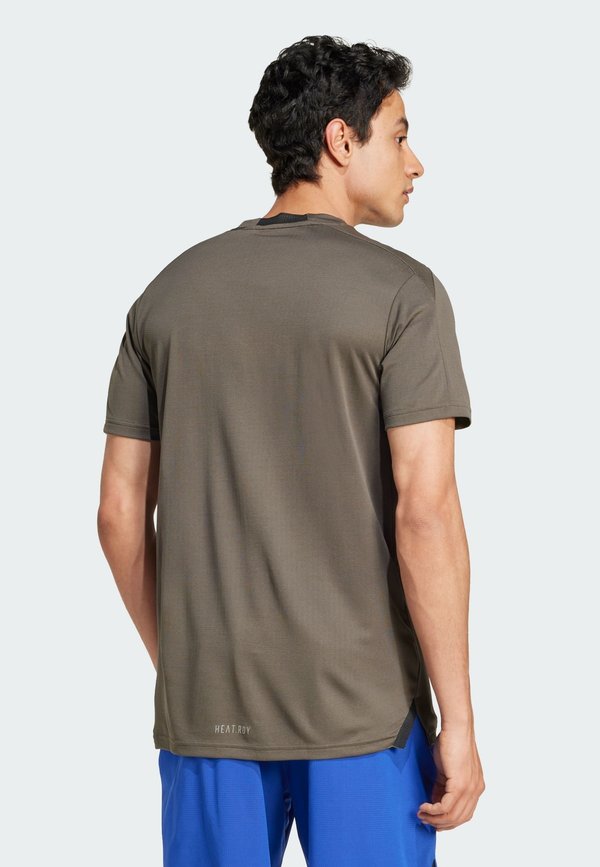 DESIGNED FOR HIGH INTENSITY WORKOUT HEAT.RDY - Basic T-shirt - shadow olive3