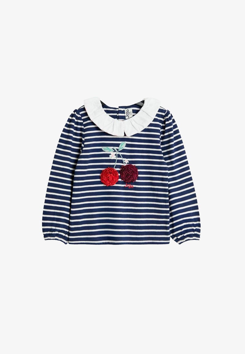 Hosszú ujjú tengerészkék és fehér csíkos ing, fehér fodros gallérral és hímzett piros és bordó pom-pom cseresznyékkel, zöld levelekkel.