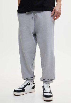 GARMENT DYED - Pantaloni sportivi - light grey
