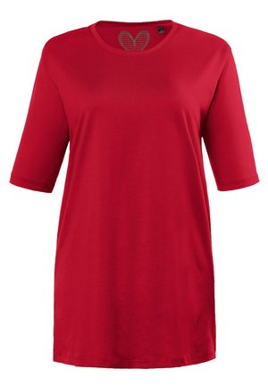 T-shirt rosso a maniche corte realizzato in morbido cotone, con colletto rotondo e un design semplice. Il tessuto ha una consistenza liscia e una vestibilità comoda.