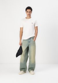 Abercrombie & Fitch 3-Pack Polished Signature Icon Tees - T-shirts - casual black/mood indigo/white sand