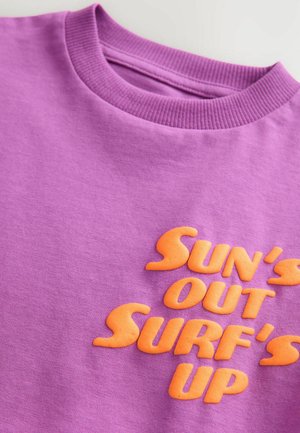 Next SIMPLE SHORT SLEEVE - T-Shirt print - magenta pink slogan