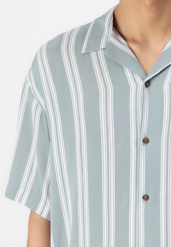 JJEJEFF STRIPE RESORT SS SN - Shirt2