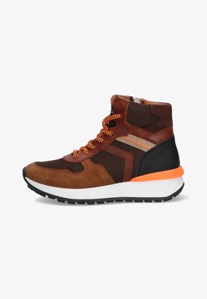 VIENNA - Sneakers hoog - brown