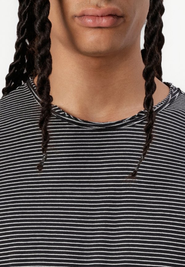 ONSBENNE REG SS STRIPE TEE - Print T-shirt - schwarz4