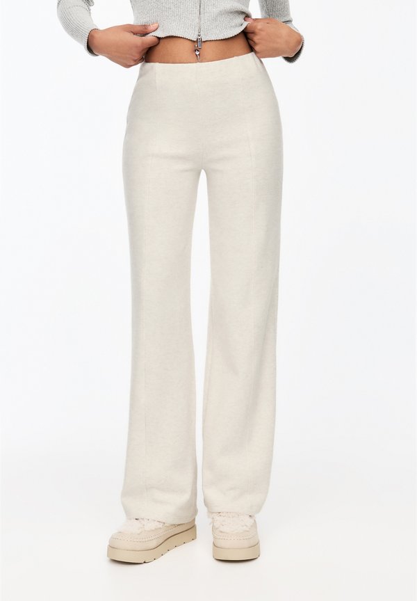 SOFT TOUCH WIDE  - Stoffhose - sand