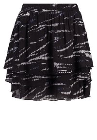 Jupe noire à volants en tissu léger présentant un motif abstrait blanc et bleu, dotée d'une taille élastique pour plus de confort.