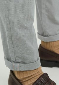 Jack & Jones JPSTMARCO JJFURY ANA - Chino hlače - slate gray