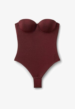 Bordeaux zwempak van een glanzende stof; gestructureerde, gevoerde buste en een hoog uitgesneden beenontwerp met drukknoopsluiting aan de onderkant.