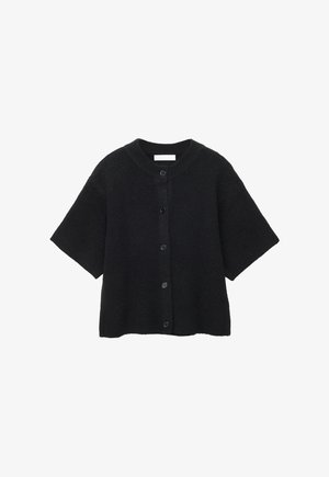 Mustast pehmest tekstuurkangast lühikeste varrukatega kootud kardigan, ümara kaelusega ja viie ees oleva nööbiga.