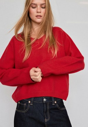 Stradivarius, BASIC V-NECK KNIT JUMPER - Pullover - red