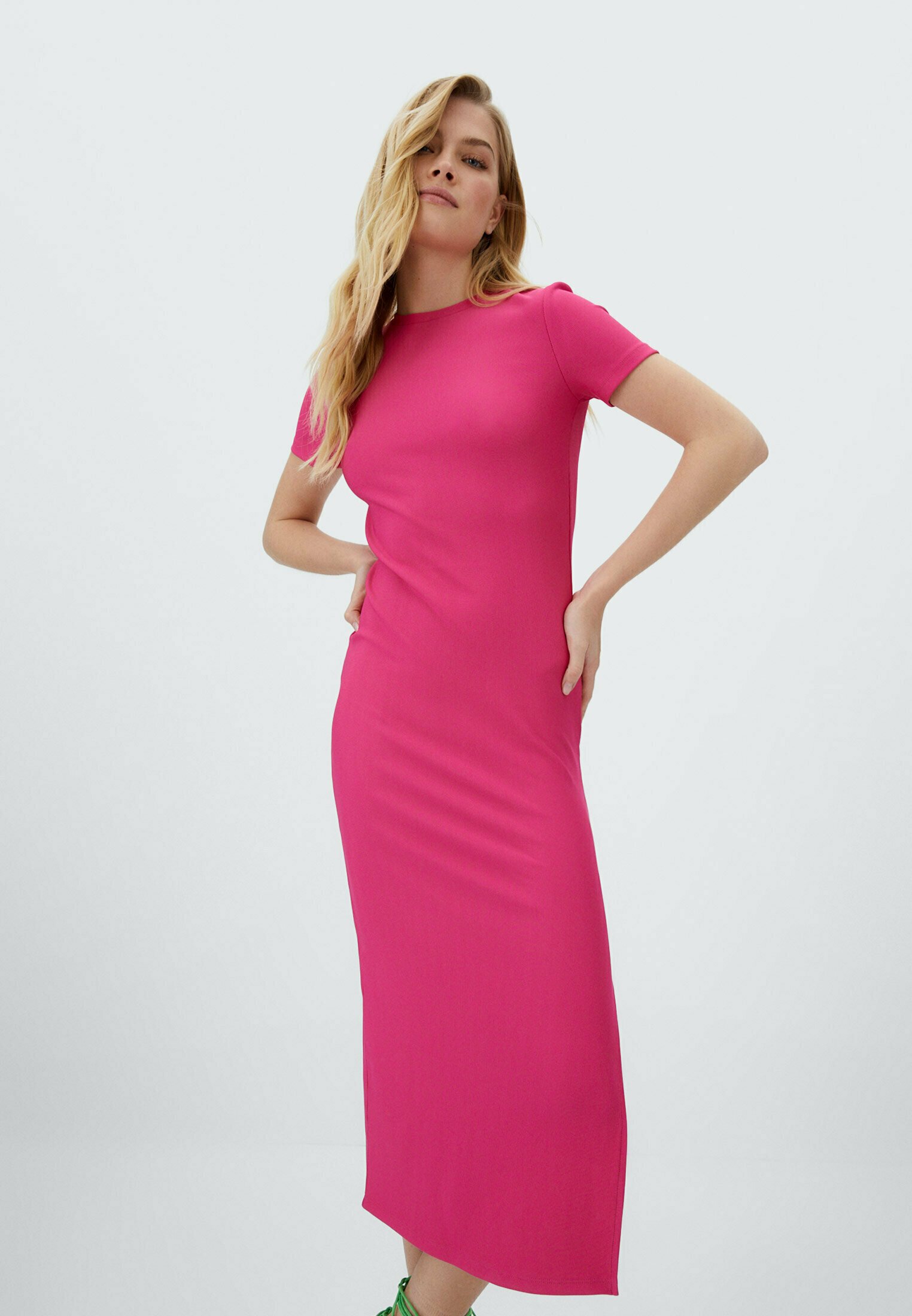 Stradivarius Vestito di maglina - pink/fuxia - Zalando.it