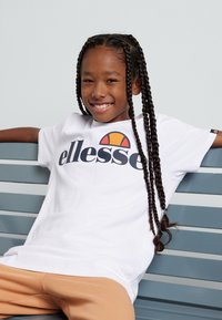 Ellesse - MALIA - T-shirt con stampa - white Immagine in miniatura 1