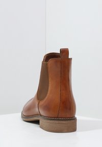 Pier One Botines bajos - cognac