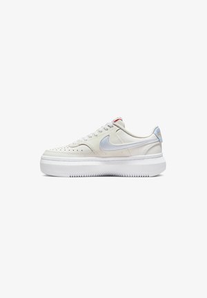 Nike Sportswear COURT VISION ALTA - Sneaker low - off-white