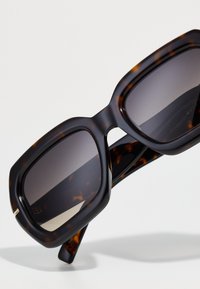BOSS Gafas de sol - havana