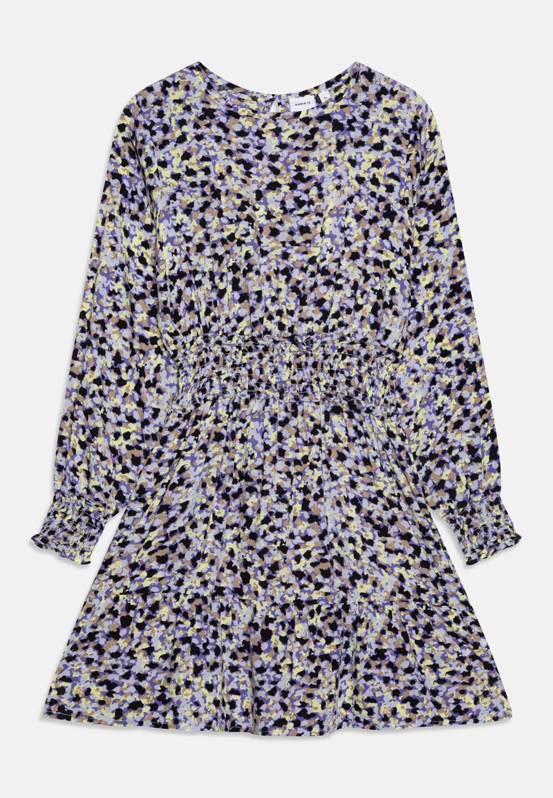 Vestido floral com mangas longas, cintura franzida e punhos volantados. O padrão apresenta tons de roxo, amarelo e preto em um tecido leve.