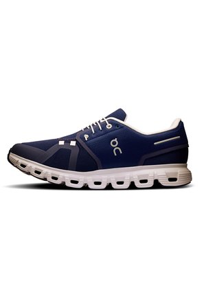 Trainers - royal blue