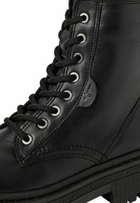 Tamaris Platform-nilkkurit - black
