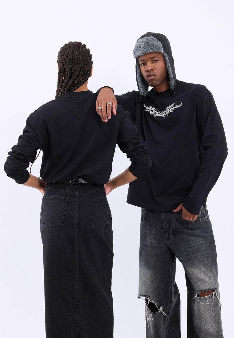 YOURTURN UNISEX - Top dugih rukava - true black
