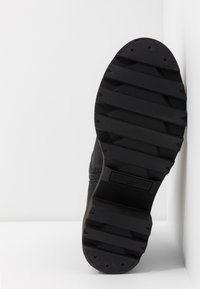 Dockers by Gerli Plateaustiefelette - schwarz