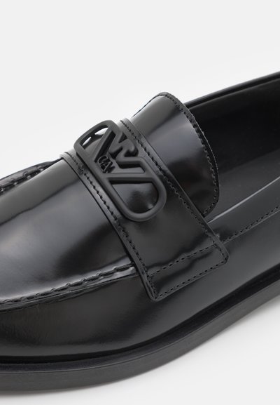 Emporio Armani LOGO LOAFER - Čevlji brez vezalk - nero