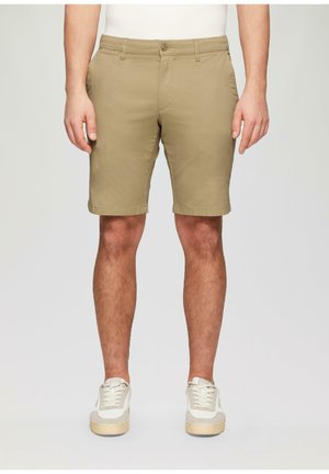s.Oliver STRETCH - Shorts - sandstein