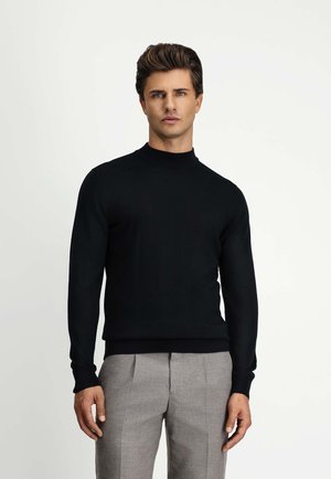 REGULAR FIT  - Jersey de punto - black