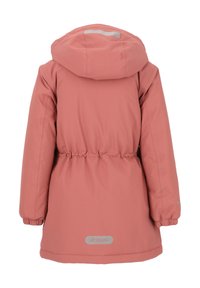 Giacca rosa con cappuccio, dotata di vita elasticizzata e polsini a costine. Realizzata in materiale liscio, con un patch del logo sulla parte inferiore della schiena.