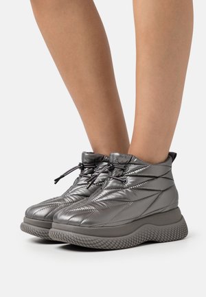 Bronx Enkellaarsjes met plateauzool - gunmetal