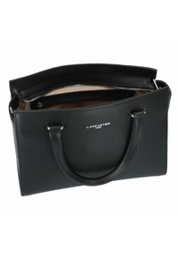 Borsa a mano in pelle nera con finitura testurizzata, due manici superiori e apertura con zip che rivela un interno beige e una tasca piccola.