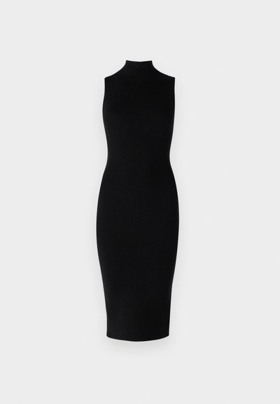 Rochie fără mâneci, neagră, din tricot cu nervuri, cu gât înalt și siluetă mulată, ajungând până la jumătatea gambei. Textură netedă cu un design minimalist.