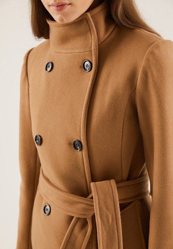Classic coat - camel2