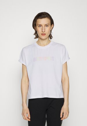OMBRE LOGO KNOT FRONT TEE - Print T-shirt - white/zest