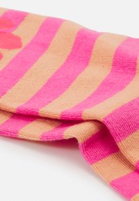 Marimekko KASVAA TASARAITA UNIKKO ONE UNISEX - Ponožky - pink/orange